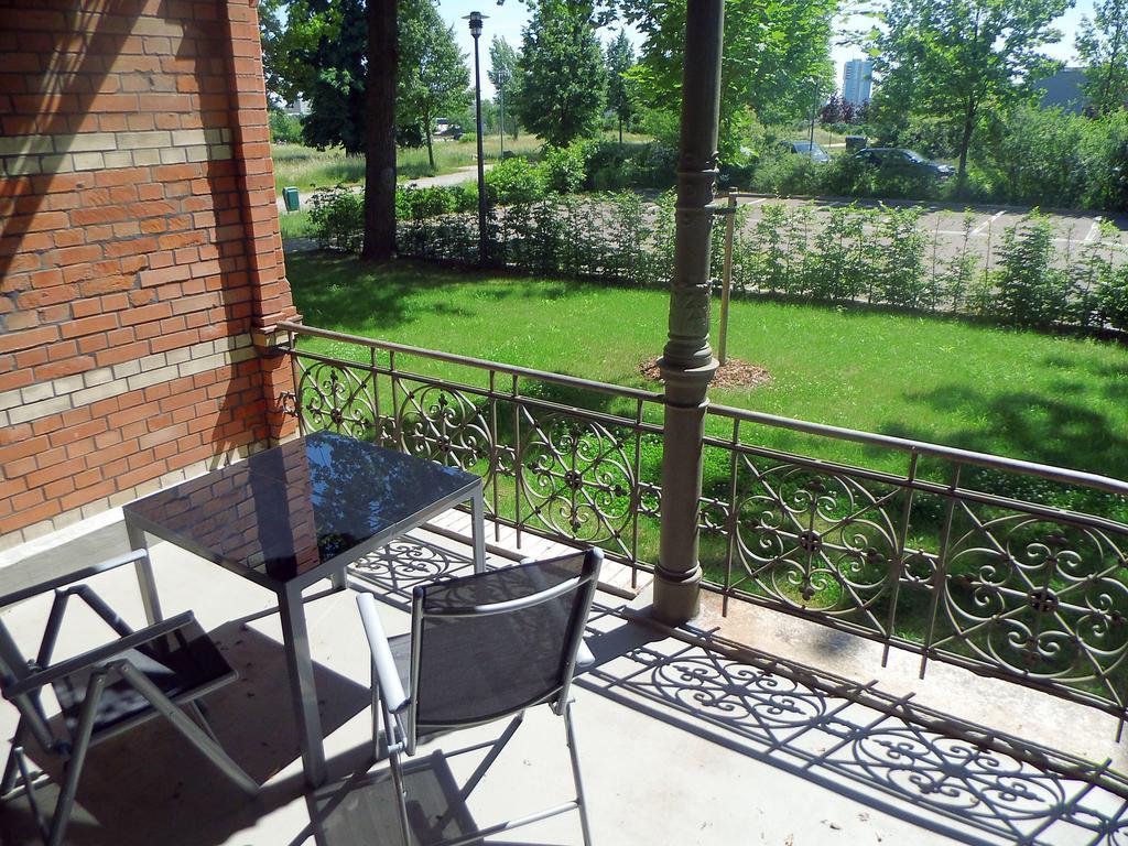 Boardinghaus Weinberg Campus Aparthotel Halle  Ngoại thất bức ảnh